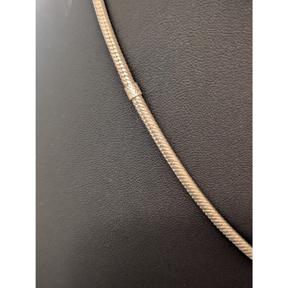 925 Sterling 16.5" Snake Chain W/ Two Black Spinel Heart Sliding Charm Necklace - Picture 3 of 6